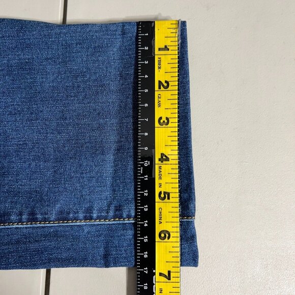 Grace In LA Easy Fit Jeans Womens 31 Blue Stretch Denim Distressed Cropped Capri - Picture 16 of 16